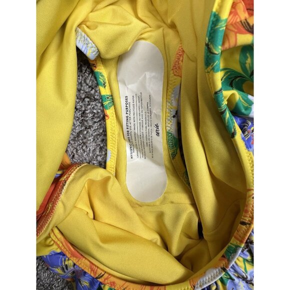 Aerie Cut Out One Piece Swimsuit M Yellow Floral Monokini Halter NWT - Picture 10 of 10